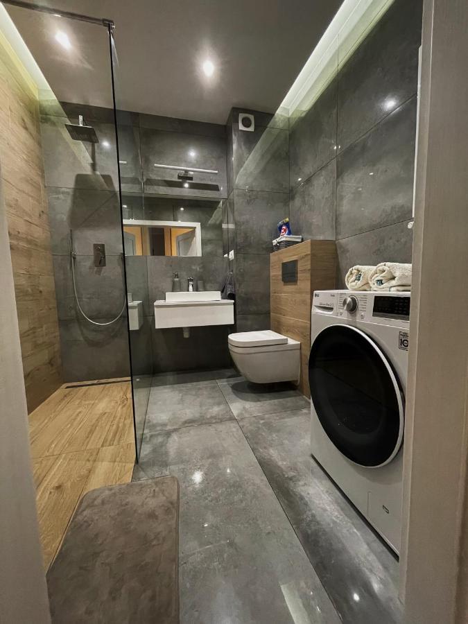 Apartament Sajowy Z Miejscem Postojowym W Garazu Podziemnym Apartment Torun Exterior photo