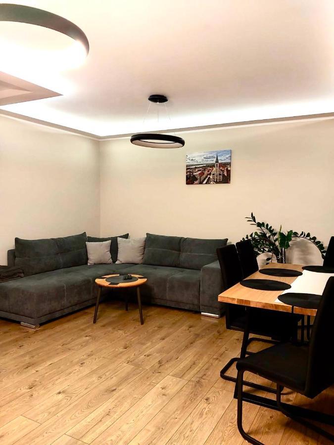 Apartament Sajowy Z Miejscem Postojowym W Garazu Podziemnym Apartment Torun Exterior photo