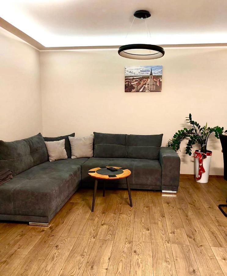 Apartament Sajowy Z Miejscem Postojowym W Garazu Podziemnym Apartment Torun Exterior photo